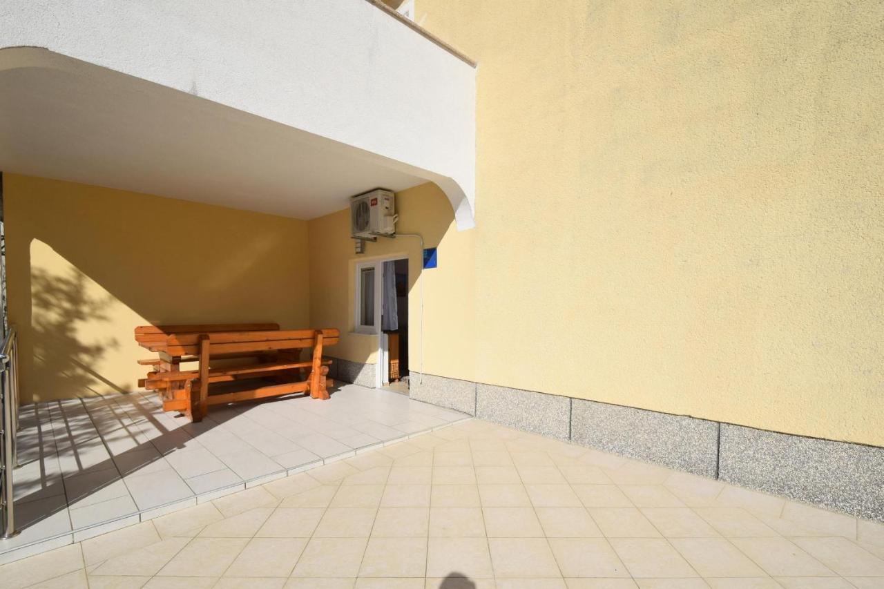 Apartments Buturajac Крк Экстерьер фото